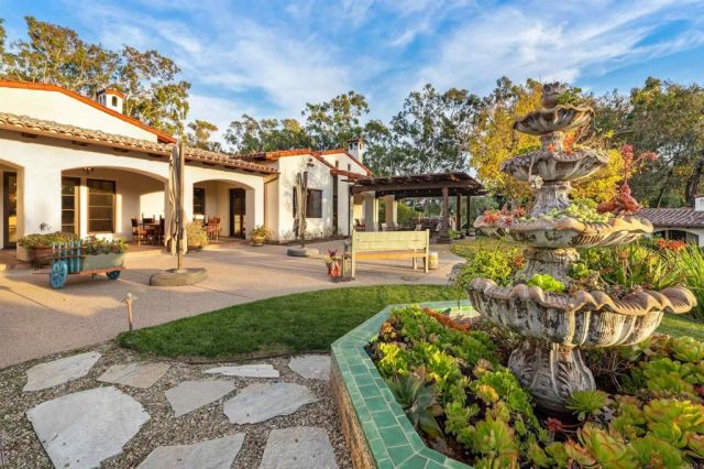 6870 La Valle Plateada, Rancho Santa Fe, CA 92067
