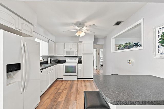 8919 109TH LANE, Seminole, FL 33772