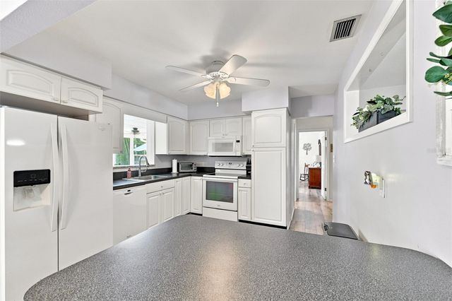 8919 109TH LANE, Seminole, FL 33772
