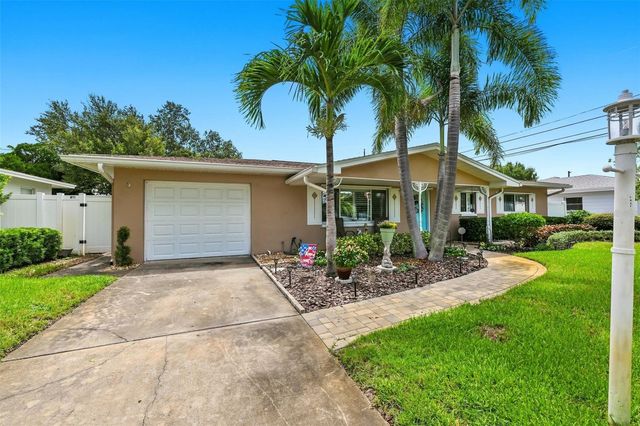 8919 109TH LANE, Seminole, FL 33772
