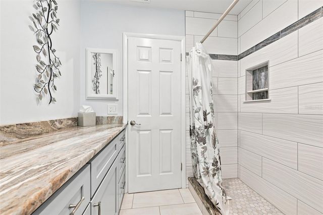 8919 109TH LANE, Seminole, FL 33772