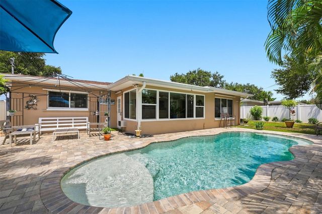 8919 109TH LANE, Seminole, FL 33772