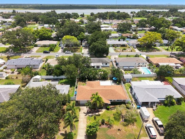 8919 109TH LANE, Seminole, FL 33772