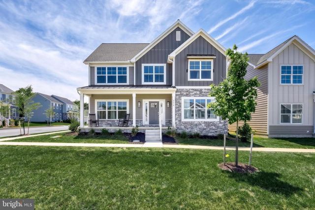 2418 HAWTHORNE DR, Harrisburg, PA 17110