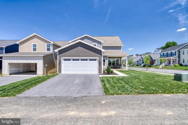 2418 HAWTHORNE DR, Harrisburg, PA 17110