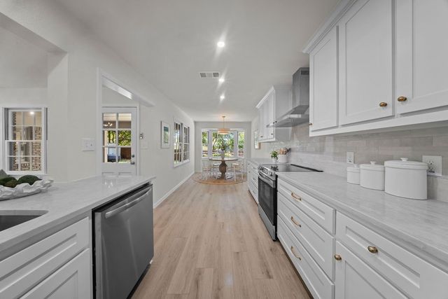 3721 Wosley Drive, Fort Worth, TX 76133