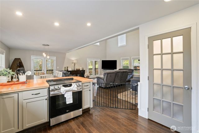 2925 Nature Lane SE, Tenino, WA 98589