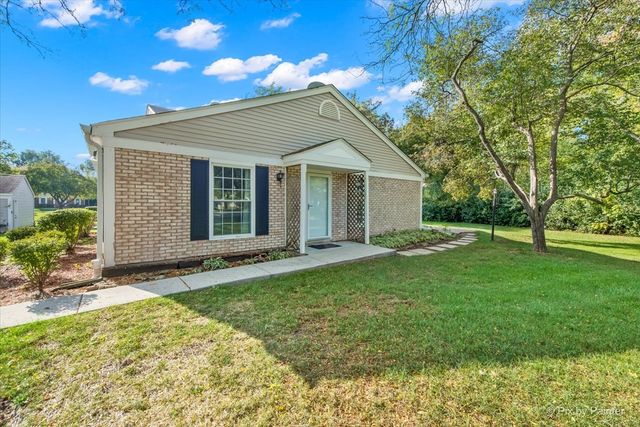 20 Red Oak Trail, Cary, IL 60013
