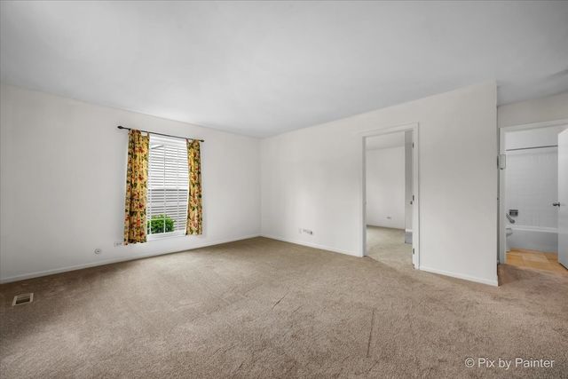 20 Red Oak Trail, Cary, IL 60013