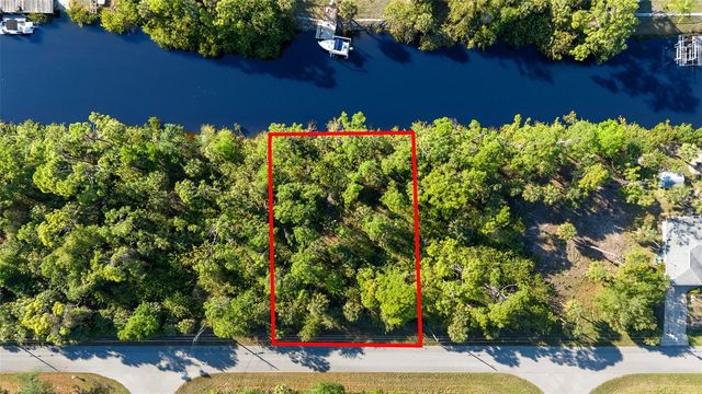 425 CHESHIRE STREET, Port Charlotte, FL 33953