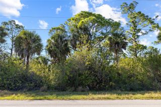 425 CHESHIRE STREET, Port Charlotte, FL 33953