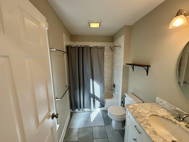 1001 E 11th Street, Chattanooga, TN 37403