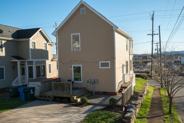 1001 E 11th Street, Chattanooga, TN 37403