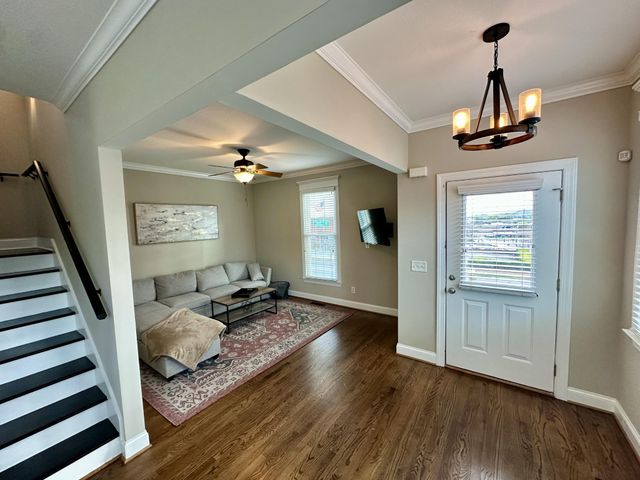 1001 E 11th Street, Chattanooga, TN 37403