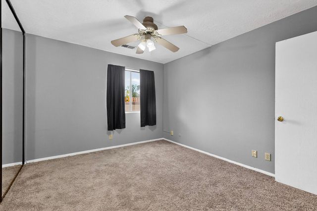 704 STALLION Road SE, Rio Rancho, NM 87124