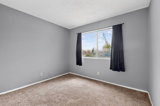 704 STALLION Road SE, Rio Rancho, NM 87124