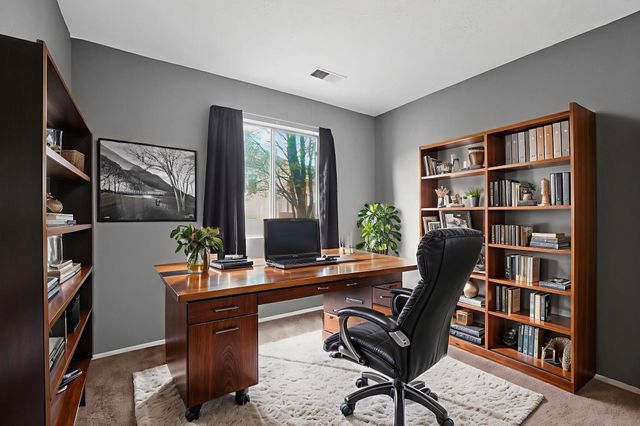 704 STALLION Road SE, Rio Rancho, NM 87124