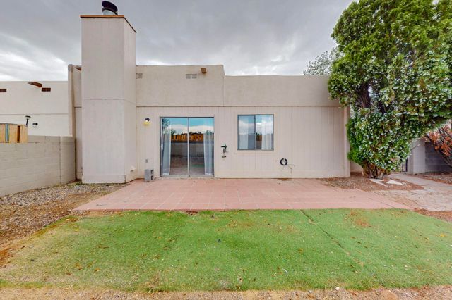 704 STALLION Road SE, Rio Rancho, NM 87124