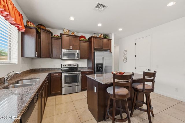 35634 N VIDLAK Drive, San Tan Valley, AZ 85143