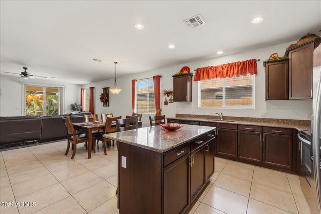 35634 N VIDLAK Drive, San Tan Valley, AZ 85143