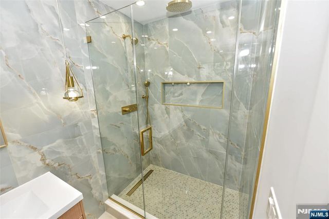 38-28 Brookside Avenue, Fair Lawn, NJ 07410