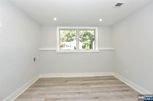 38-28 Brookside Avenue, Fair Lawn, NJ 07410