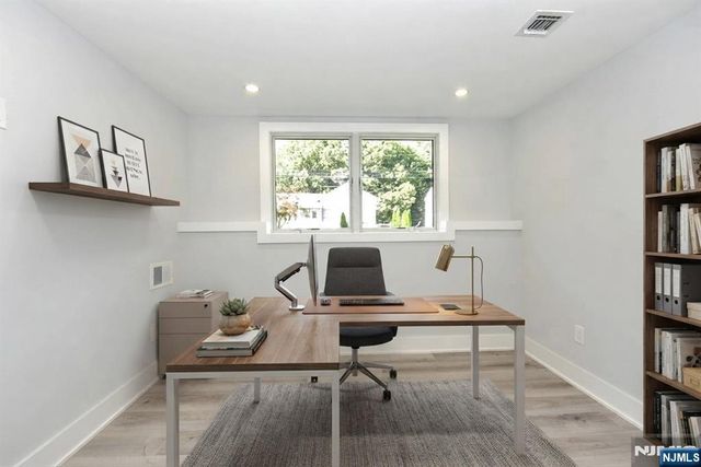 38-28 Brookside Avenue, Fair Lawn, NJ 07410