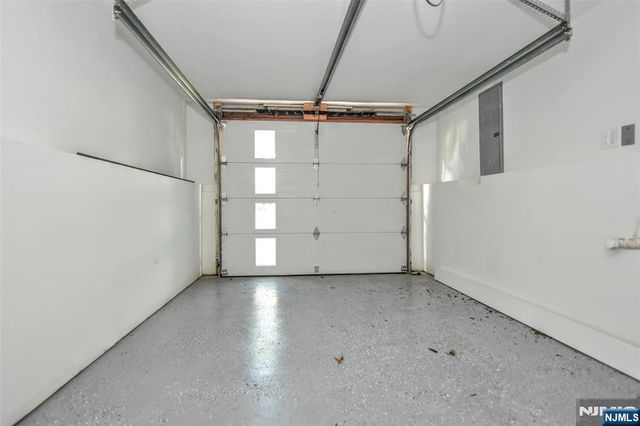 38-28 Brookside Avenue, Fair Lawn, NJ 07410
