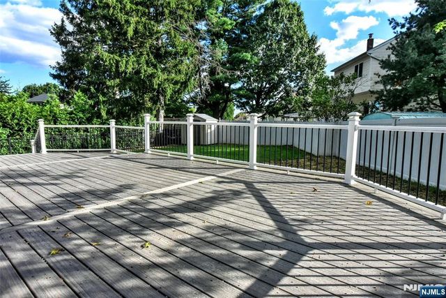 38-28 Brookside Avenue, Fair Lawn, NJ 07410
