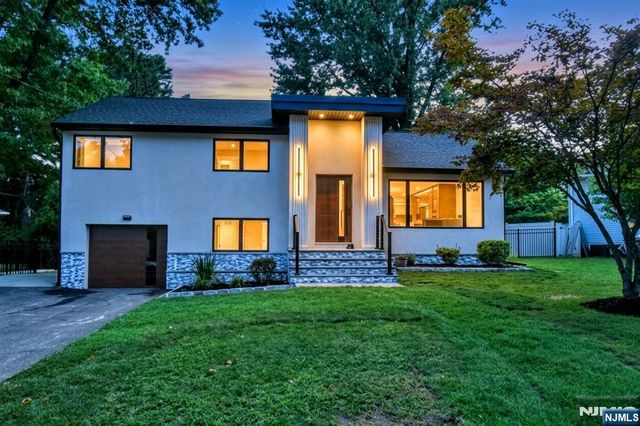 38-28 Brookside Avenue, Fair Lawn, NJ 07410