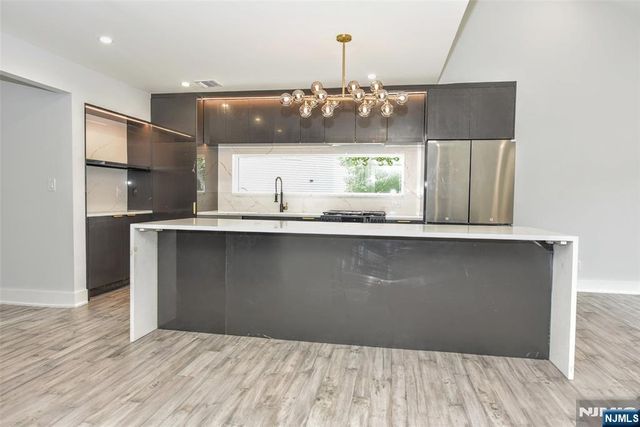 38-28 Brookside Avenue, Fair Lawn, NJ 07410
