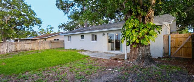 12909 83RD AVENUE, Seminole, FL 33776