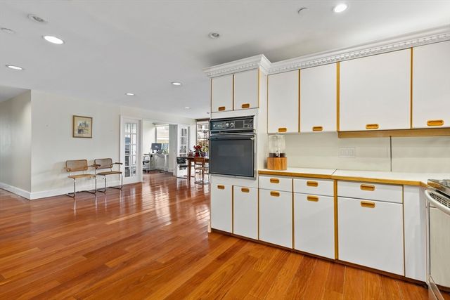 241 Perkins St D405, Boston, MA 02130