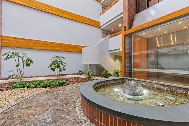 241 Perkins St D405, Boston, MA 02130