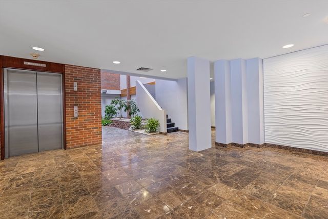 241 Perkins St D405, Boston, MA 02130