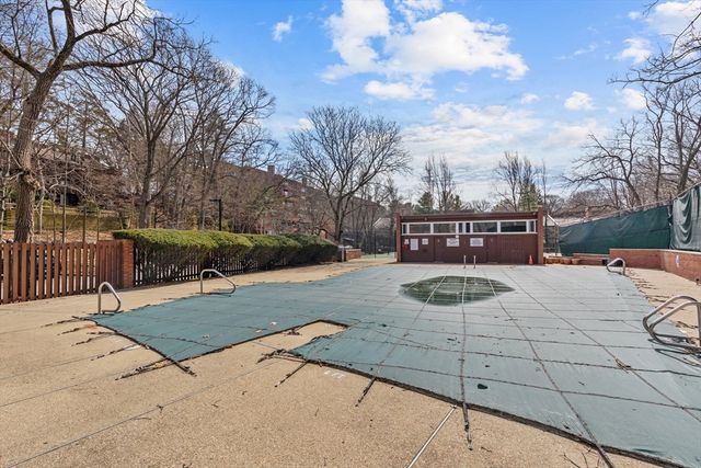 241 Perkins St D405, Boston, MA 02130