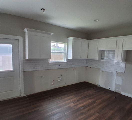 1904 Wesley Street, Greenville, TX 75401