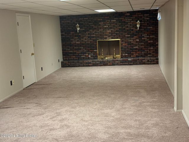 2444 Bradley Ave, Louisville, KY 40217