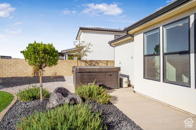 5786 S AMBER RIDGE DR, St. George, UT 84790