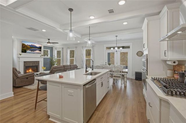 6984 Manchester Drive, Flowery Branch, GA 30542