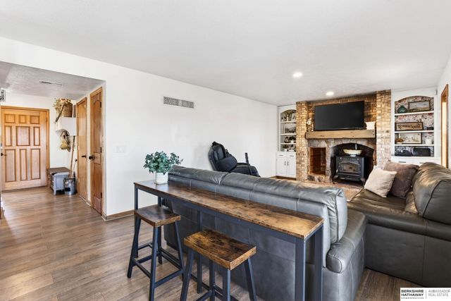 14506 Hackberry Lane, Plattsmouth, NE 68048