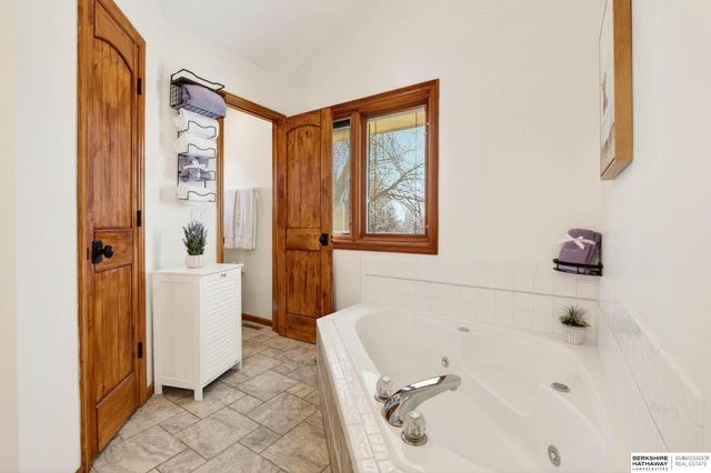 14506 Hackberry Lane, Plattsmouth, NE 68048