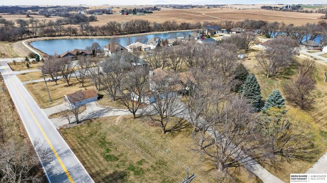 14506 Hackberry Lane, Plattsmouth, NE 68048