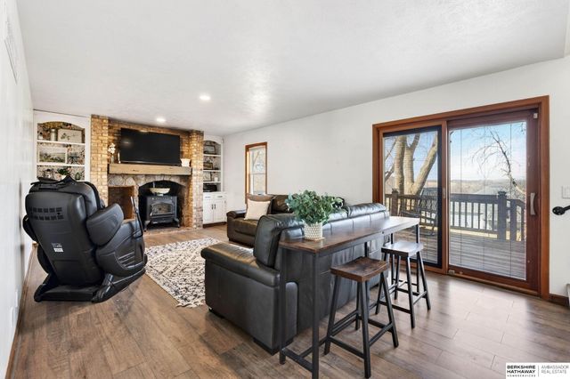 14506 Hackberry Lane, Plattsmouth, NE 68048