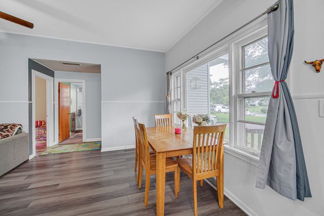 909 Pershing Drive, Wauconda, IL 60084
