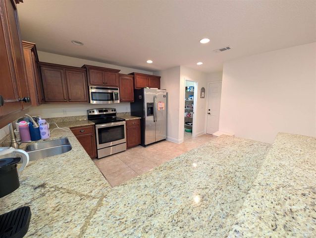 3020 Enclave Ct, Gulf Breeze, FL 32563