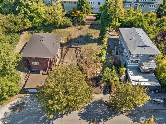 3820 23rd Avenue SW, Seattle, WA 98106
