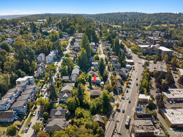 3820 23rd Avenue SW, Seattle, WA 98106