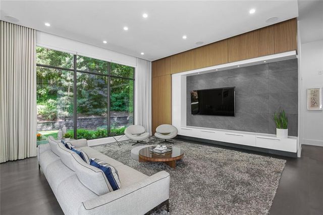 3209 Teton Drive SE, Atlanta, GA 30339