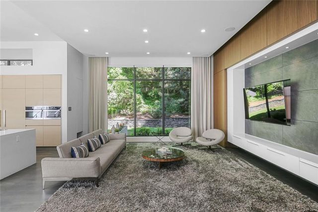 3209 Teton Drive SE, Atlanta, GA 30339